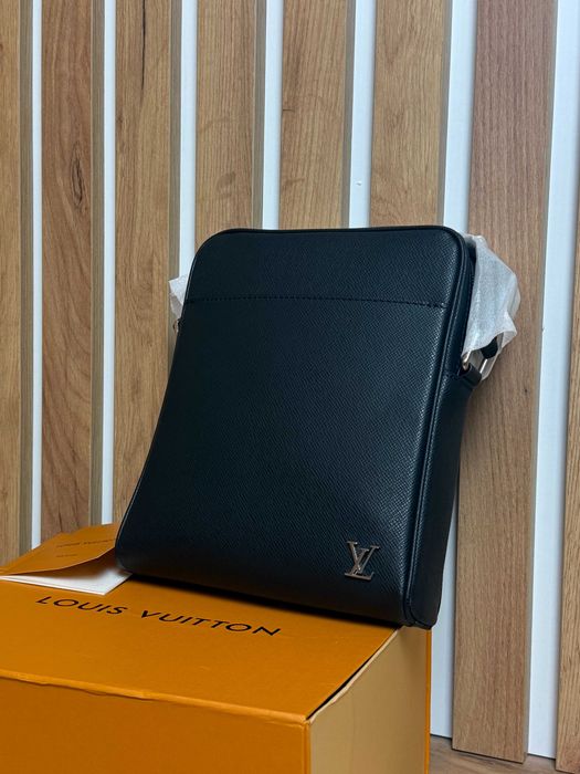 Мъжка чанта Louis Vuitton