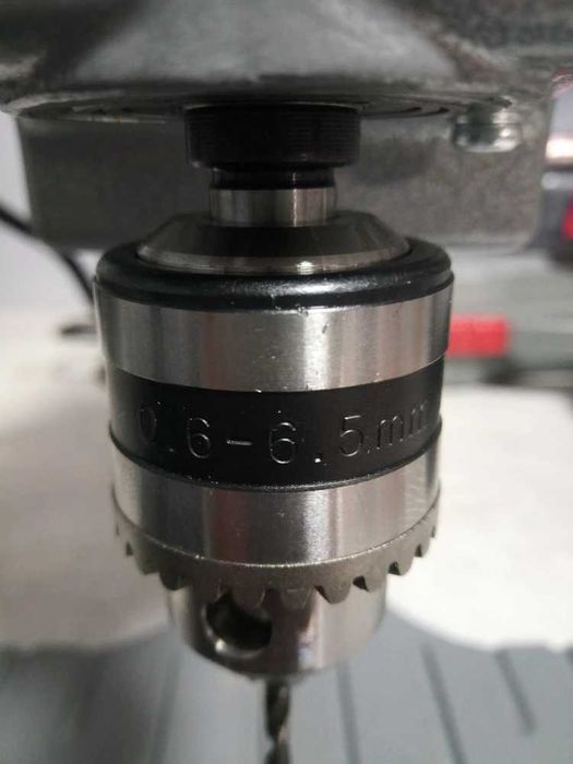 Продам мини-сверлильный станок Surom модель BG-5158