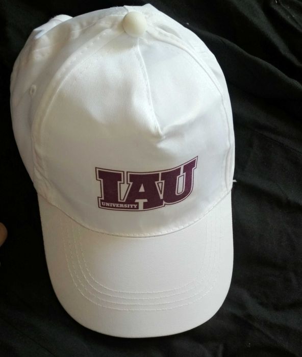 Новые Кепки белые бейсболки дешево