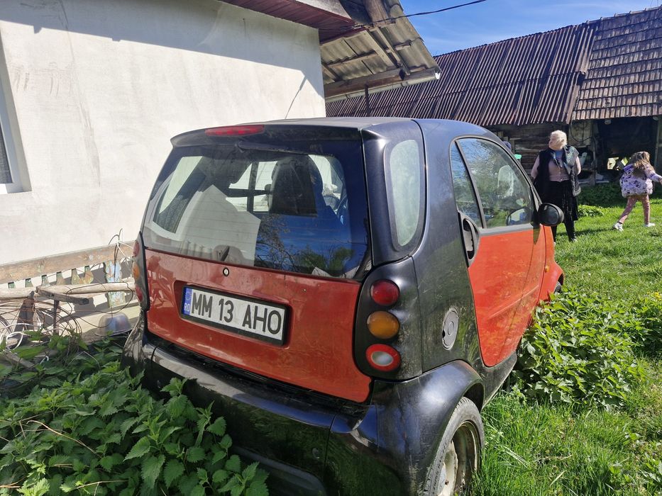 vând mașina smart