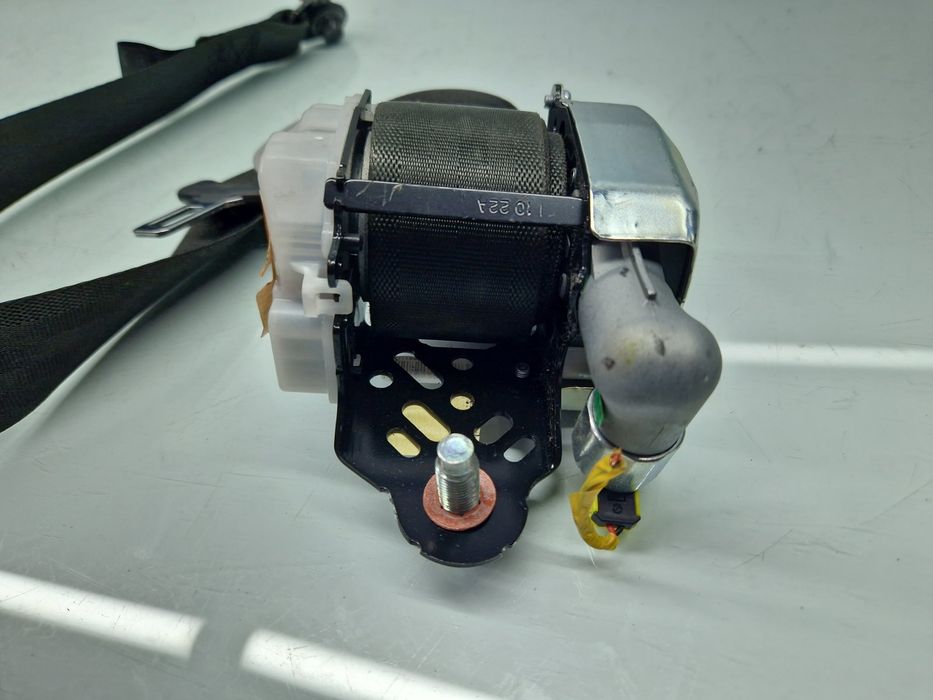 Centura stanga fata Hyundai i40 Wagon [Fabr 2012-2019] 88810-3Z000