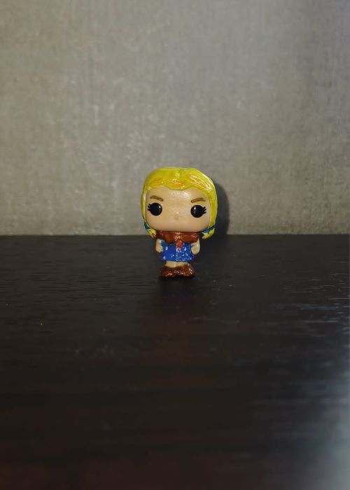 Холли киндер джой