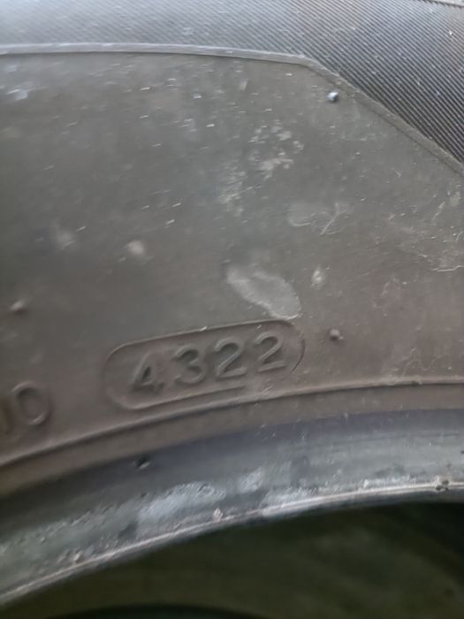 Anvelope vara245 40 18  Continental 275  45  20 continental și 215  65 17 Hankook,225 60 17 Continental