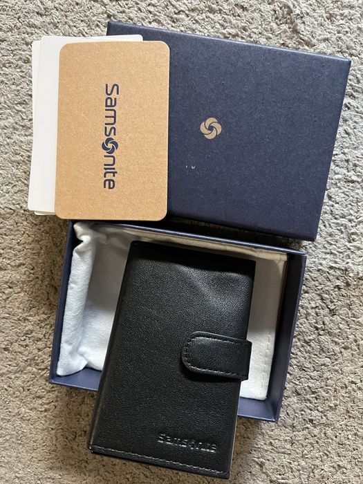 Продавам портфейли