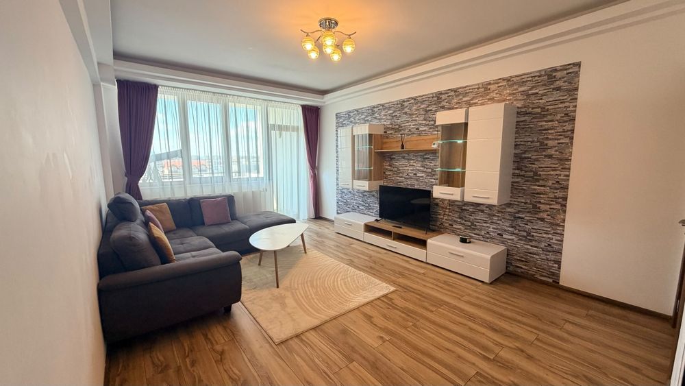 De vanzare apartament 2 camere Brasov  TRACTORU