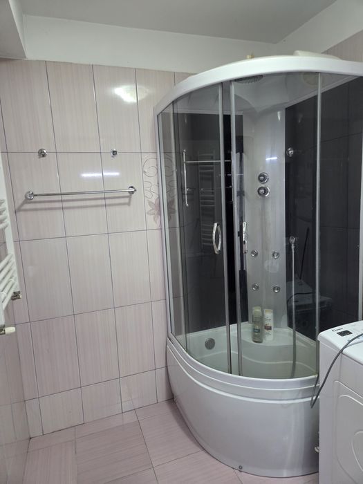 Inchiriez apartament 1 cameră  (nu garsoniera)