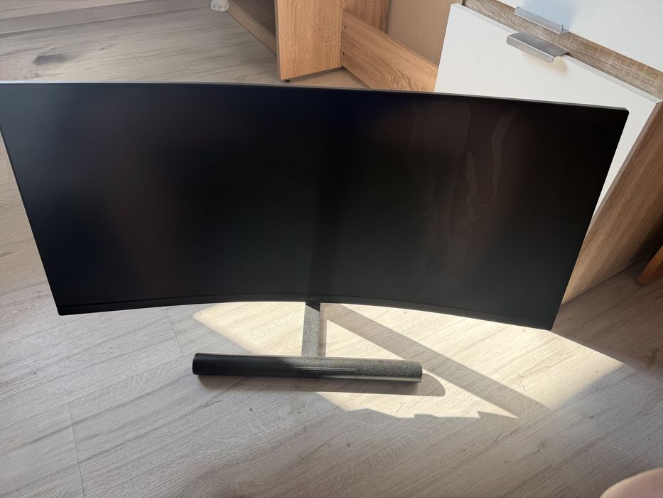 Monitor huawei pentru jocuri