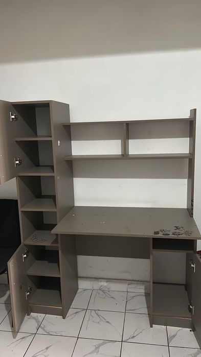 Стол компьютерный