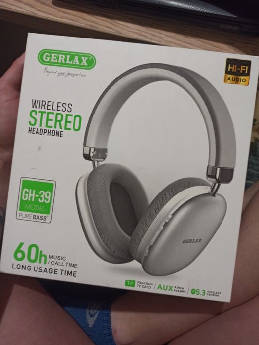 Продам наушники новые