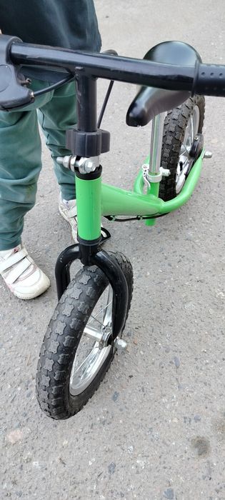 Продам беговел легкий до 5 лет