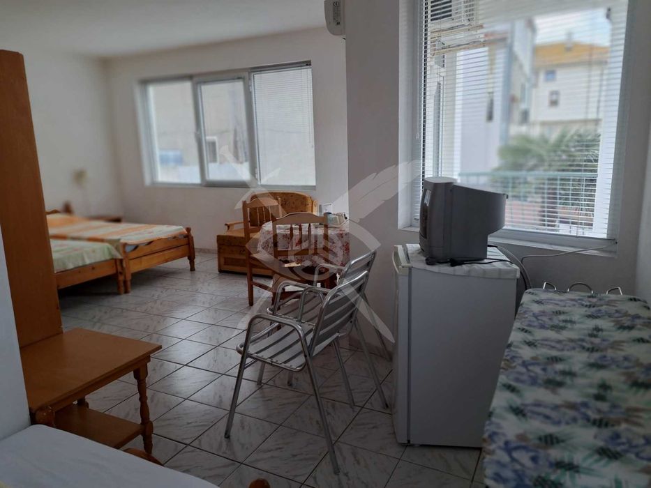 Триетажна Къща - Несебър