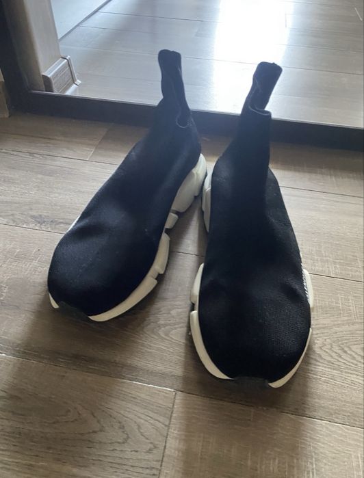 Balenciaga speed traines