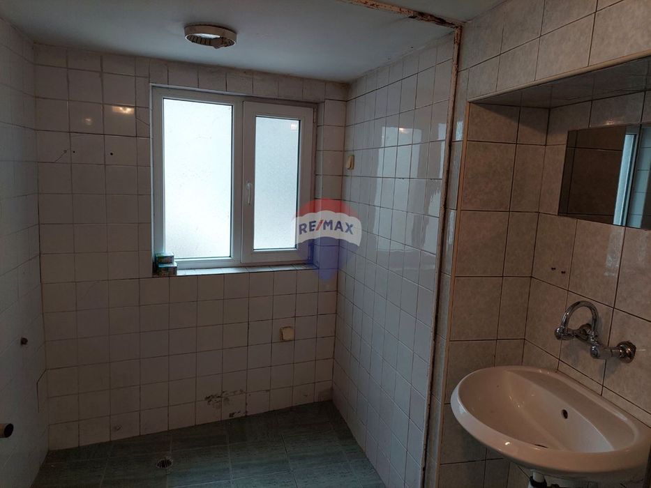 Дава се под наем Офис в Варна, Център - 75 кв.м за 700 € - Снимка #7