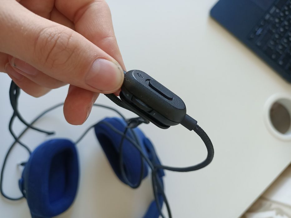 Наушники Logitech G433