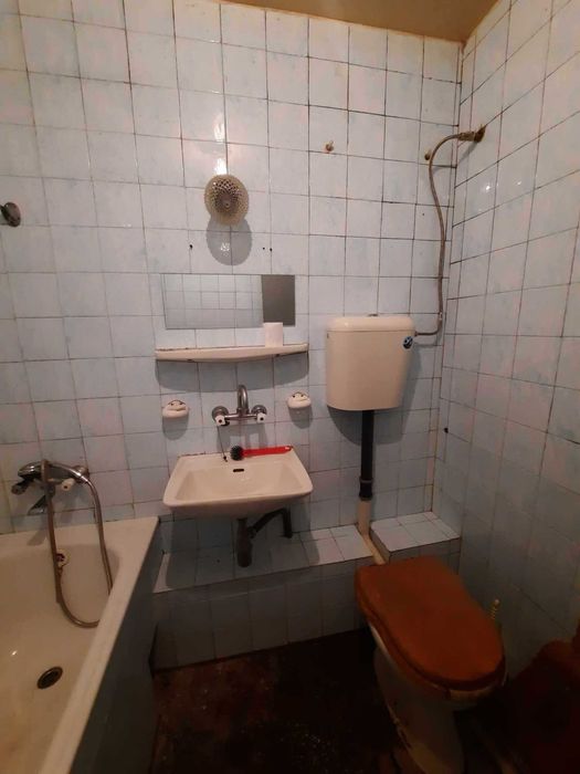 Дава се под наем Тристаен апартамент в Шумен, 5-ти полк - 65 кв.м за 204 € - Снимка #8