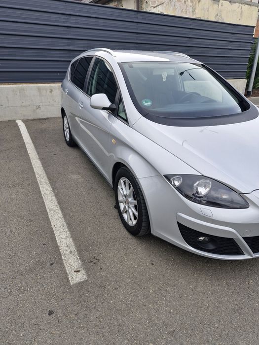 Vând Seat Altea XL 2.0  2013