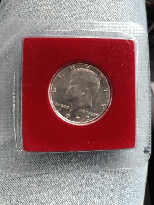 Vând monede și bancnote