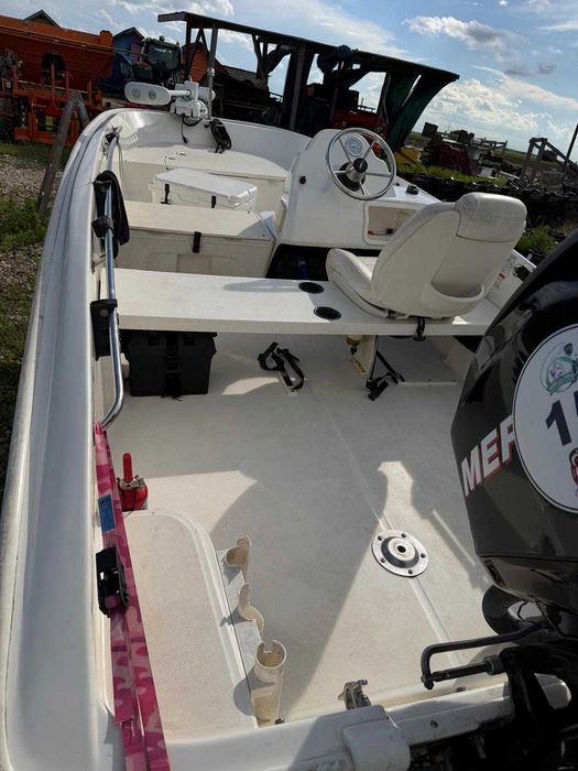 UNSINKABLE Boston Whaler 150 Super Sport + Mercury 60HP + Peridoc