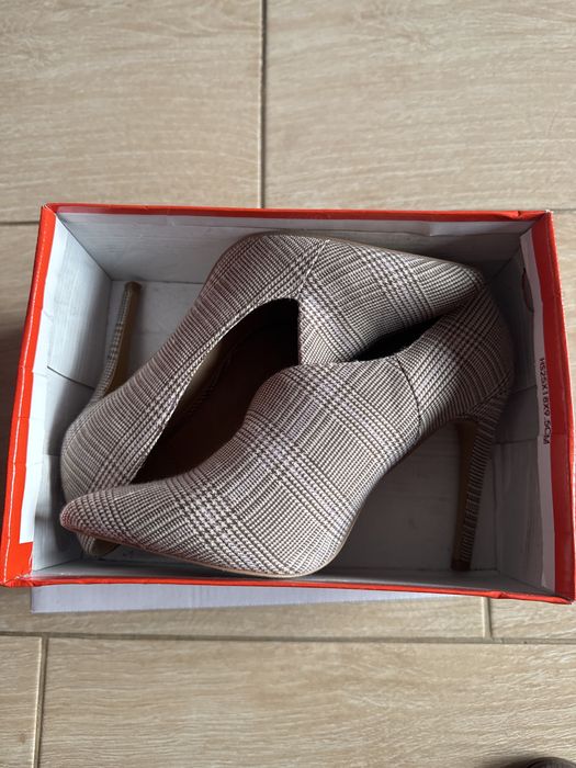 Incaltaminte  marmimea 35 si 39