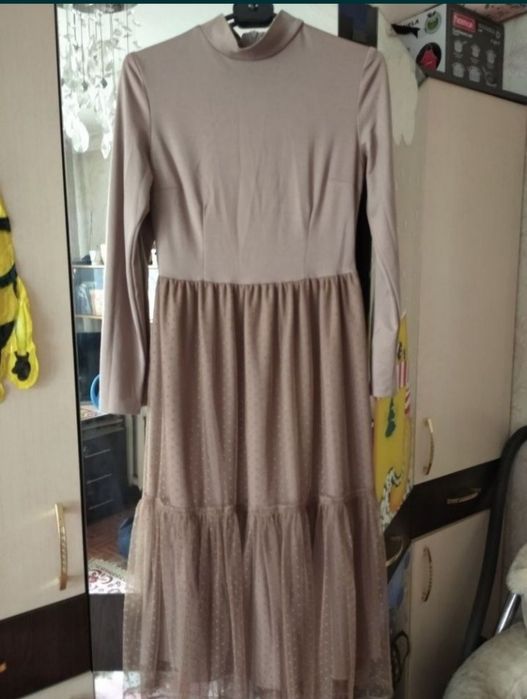 Продам платья недорого