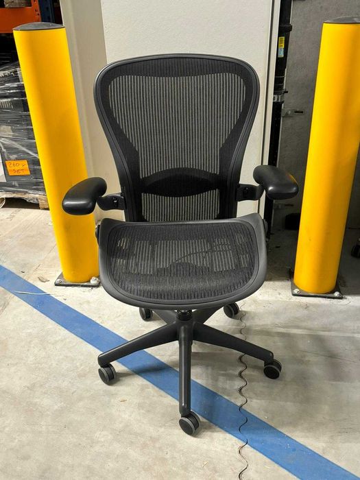 Refurbished Herman Miller Aeron Graphite C