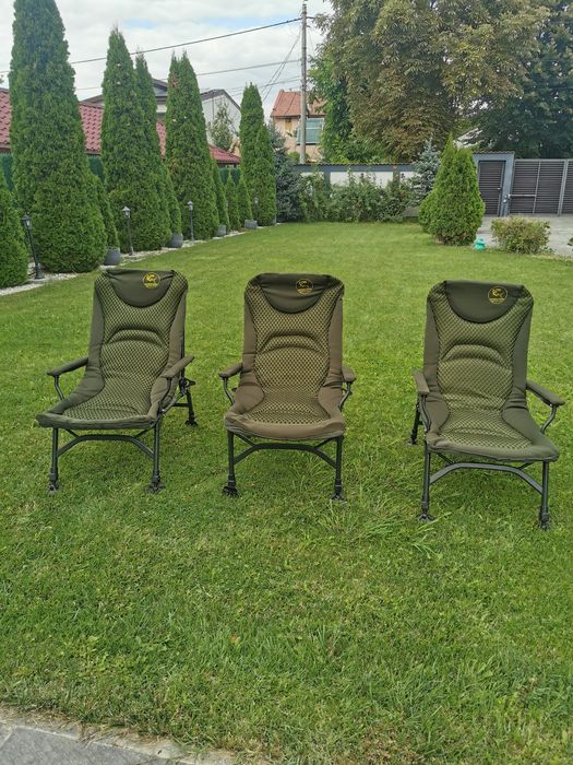 Vând 3 scaune de pescuit Baracuda + 1 scaun camping Relax