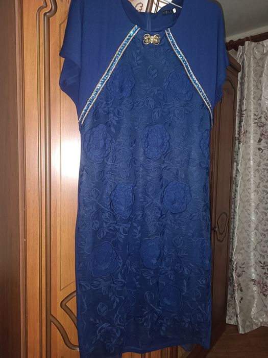 Продам женское платье