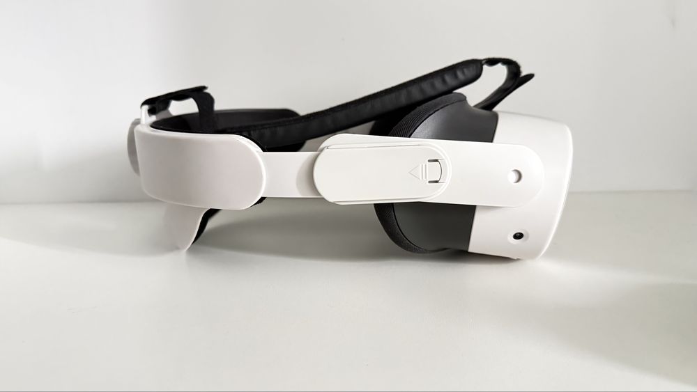 Продам VR очки MetaQuest 3S