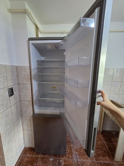 Frigider Arctic cu congelator Constanta