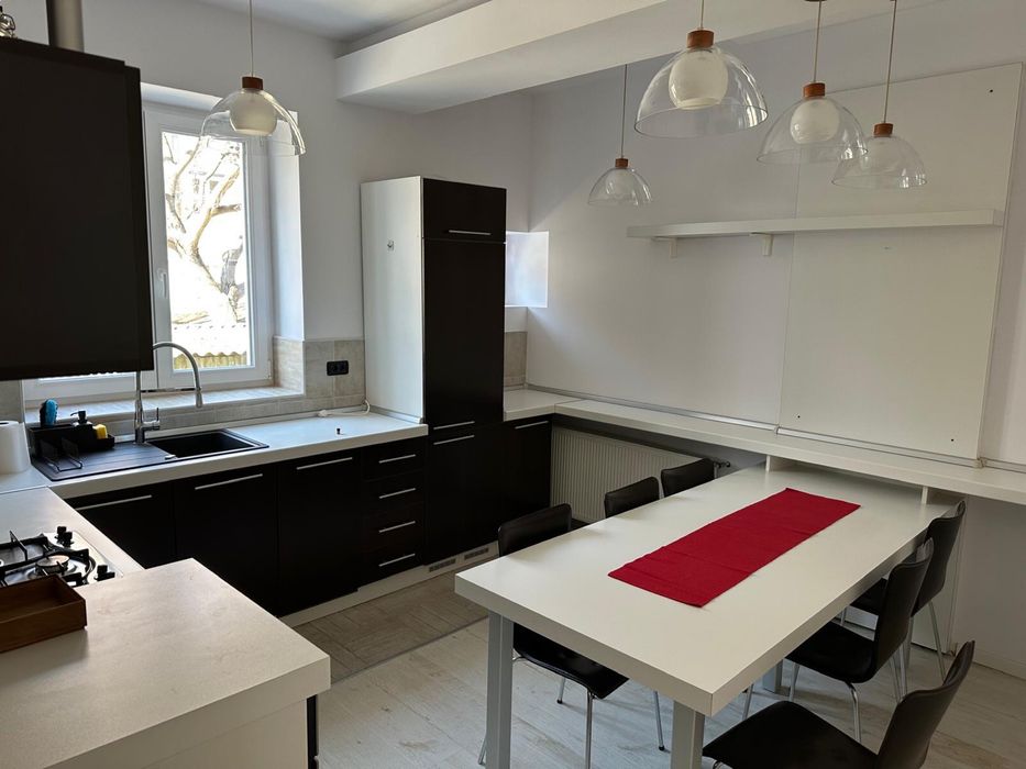 Apartament 2 camere de inchiriat centrul civic Brasov