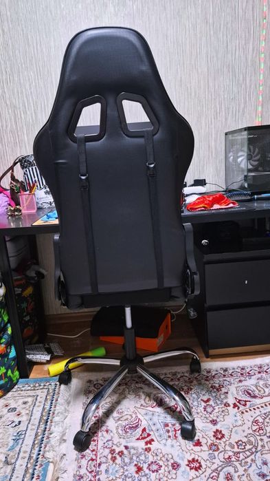 Продам игровое кресло