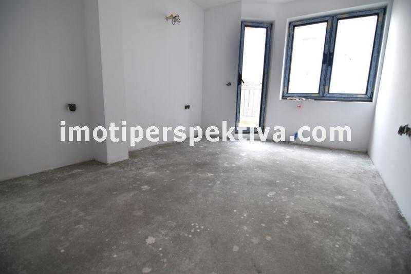 Продава се Тристаен апартамент в Пловдив, Кършияка - 106 кв.м за 962 €/кв.м - Снимка #3