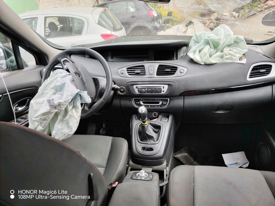 Dezmembrez Renault Scenic - 3 (2009 - 2012), 1.6 dci R9M402, manual, R9M402, ND4012