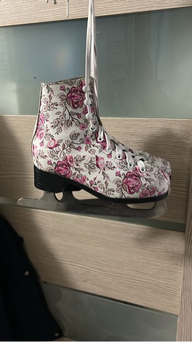 Коньки для девочек и для мальчиков