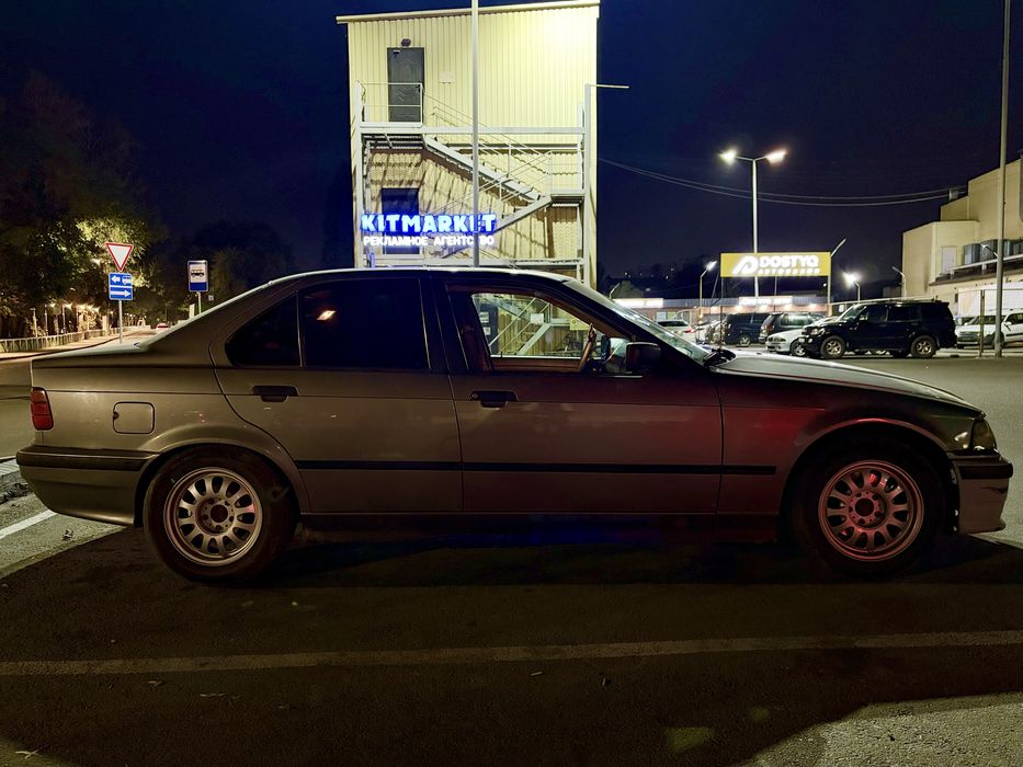 BMW e36 318is продажа
