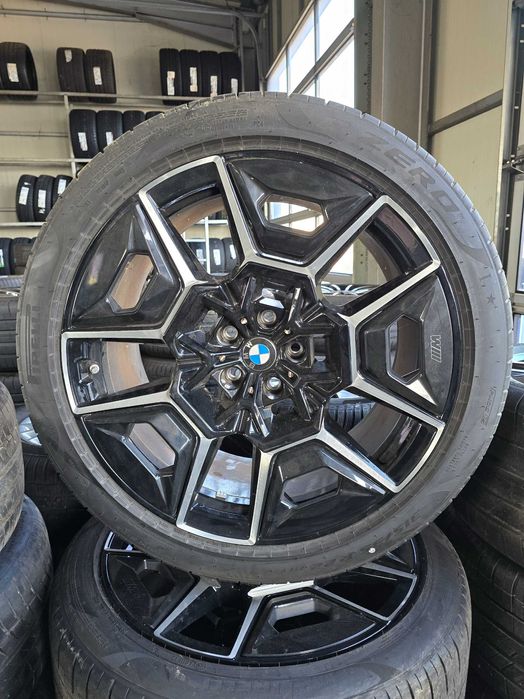 Jante BMW XM G09 M922 Anvelope Iarna Noi Yokohama BluEarth 315 35 R22