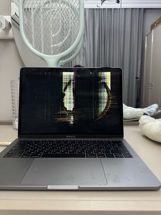 Macbook 13 экран