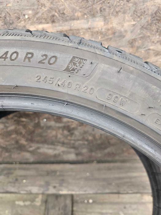Anvelope 245 40 20