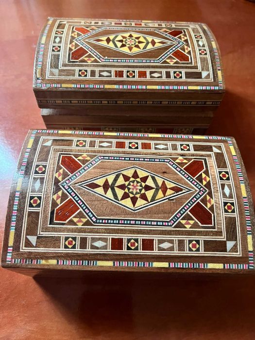 Cutie din lemn de Damasc