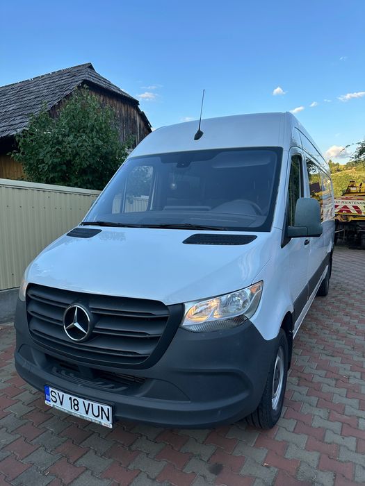 Mercedes-Benz Sprinter 907 319 v6 7g
