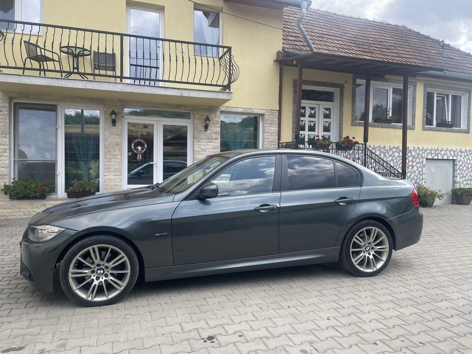 BMW E90 2.0D x-drive