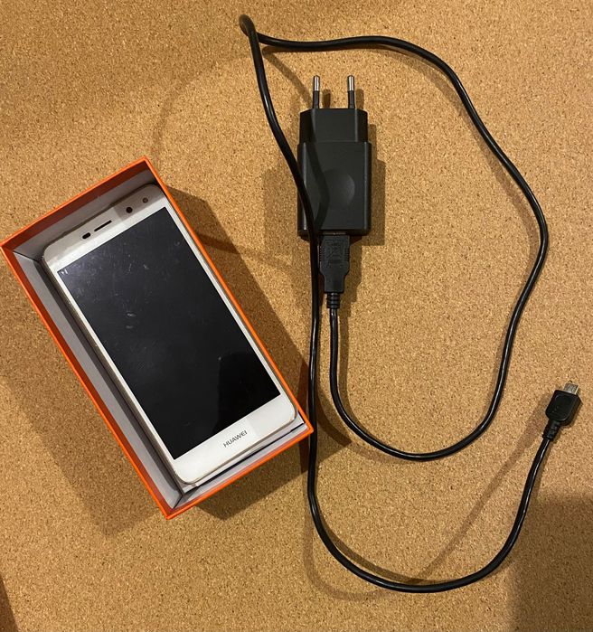 Huawei MYA-L41 бял