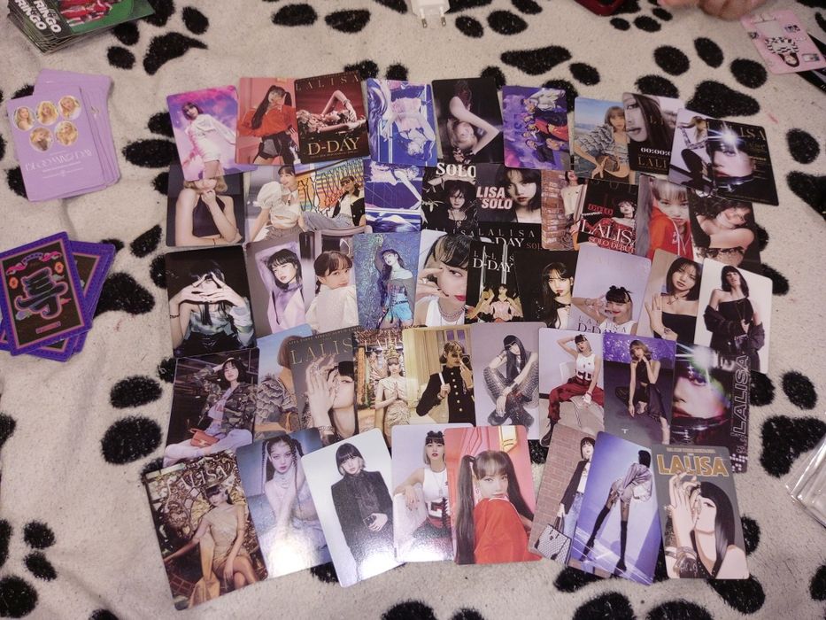 Продам карточки лиса