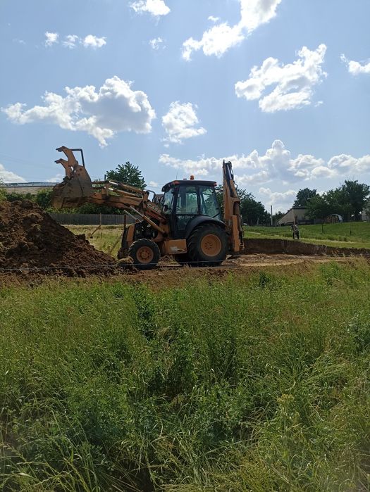 Inchiriez buldoexcavator