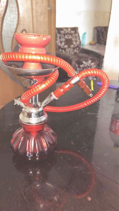 Narghilea shisha folosita doar odata