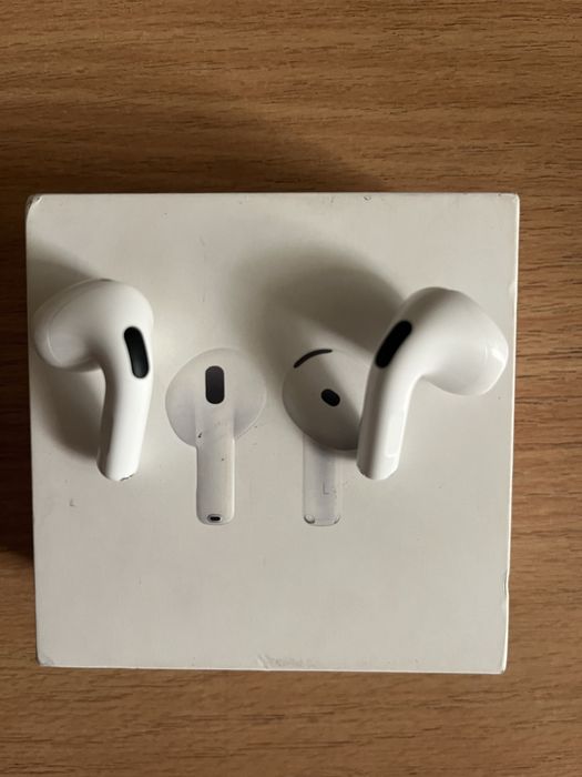Airpods 4, fara ANC, se vand si separat