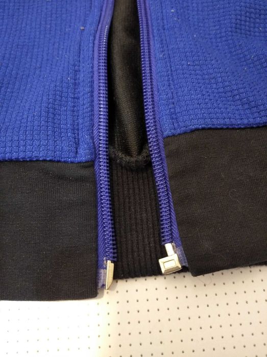 Детский спортивный костюм.