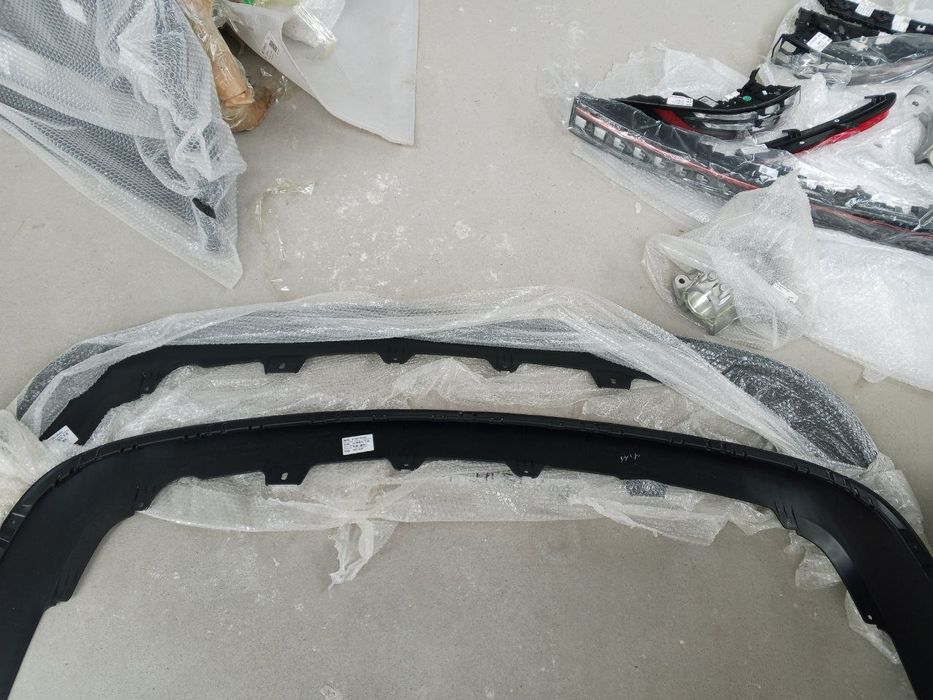 Нижняя часть заднего бампера Отделка ( Матовая ) Dongfeng EP 008