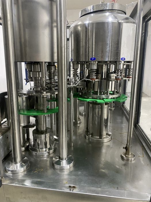 8/8/3 monoblok  sotiladi