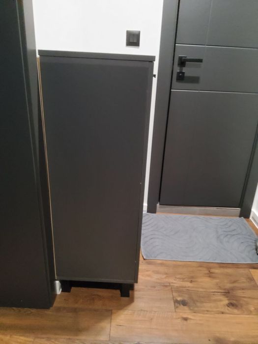 Чисто нов скрин/ шкаф